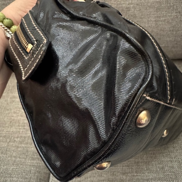 GUCCI Brit Black Patent Leather Bag - Picture 9 of 15